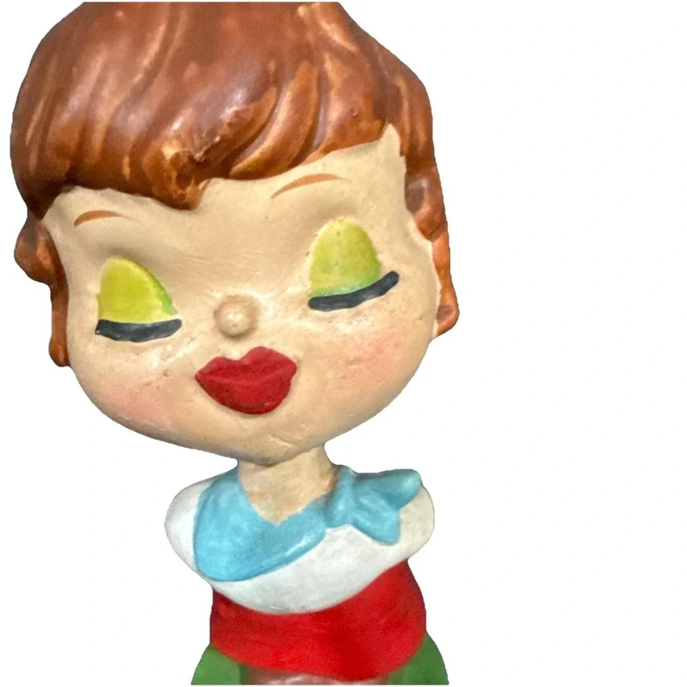 Genuine Vintage LEGO. Bobble Head, Nodder Figurine. Let's Kiss